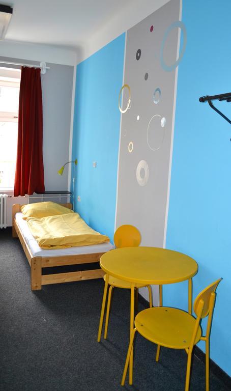 Hostel Advantage Prag Exteriör bild