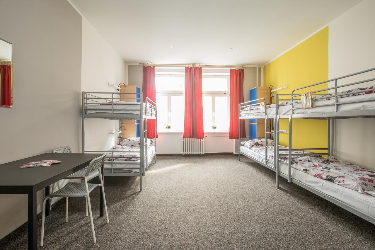 Hostel Advantage Prag Exteriör bild