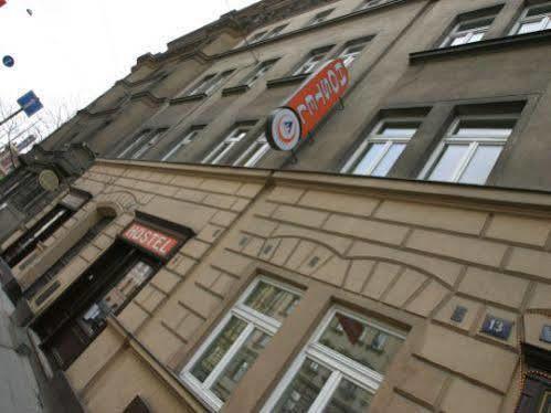 Hostel Advantage Prag Exteriör bild