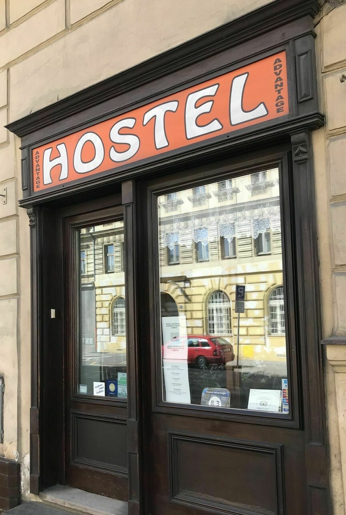 Hostel Advantage Prag Exteriör bild